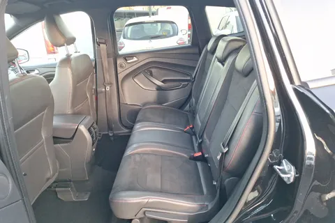 SG18RKE Ford Kuga 2.0 TDCi 180 ST-Line 5dr Auto Thumbnail #10