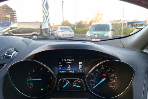 SG18RKE Ford Kuga 2.0 TDCi 180 ST-Line 5dr Auto Thumbnail #12