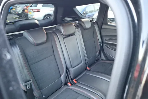 SG18RKE Ford Kuga 2.0 TDCi 180 ST-Line 5dr Auto Thumbnail #14