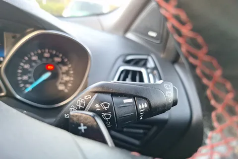 SG18RKE Ford Kuga 2.0 TDCi 180 ST-Line 5dr Auto Thumbnail #29