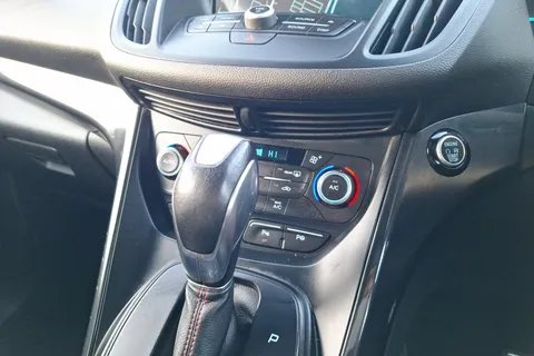 SG18RKE Ford Kuga 2.0 TDCi 180 ST-Line 5dr Auto Thumbnail #31