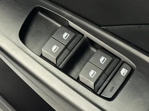 MJ75BWL Mg Motor Uk Mg3 1.5 Hybrid Trophy 5dr Auto Thumbnail #18