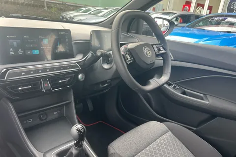 MJ75BXK Mg Motor Uk Mg3 1.5 SE 5dr Thumbnail #2