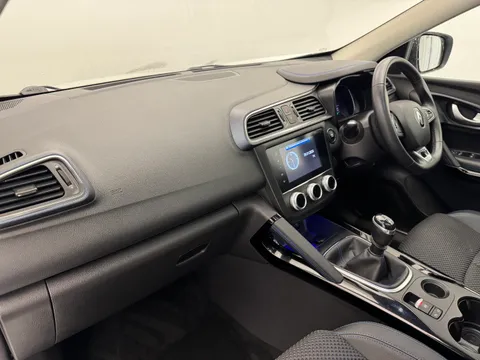 DU20XGP Renault Kadjar 1.3 TCE S Edition 5dr Thumbnail #12