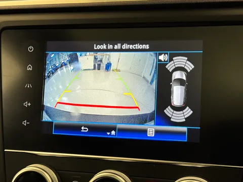 DU20XGP Renault Kadjar 1.3 TCE S Edition 5dr Thumbnail #26