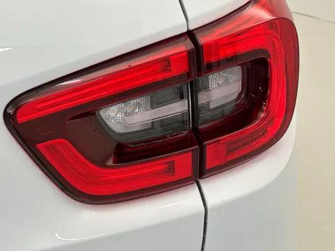 DU20XGP Renault Kadjar 1.3 TCE S Edition 5dr Thumbnail #32