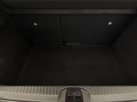 DS72XKZ Renault Clio 1.0 TCe 90 RS Line 5dr Thumbnail #9