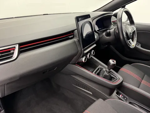 DS72XKZ Renault Clio 1.0 TCe 90 RS Line 5dr Thumbnail #12