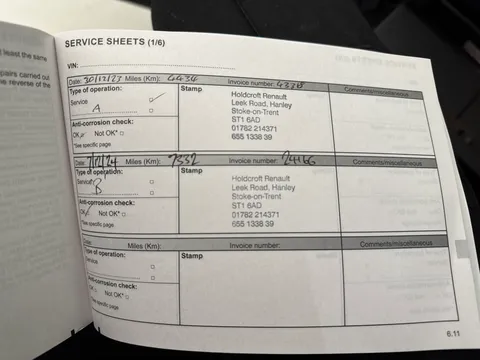 DS72XKZ Renault Clio 1.0 TCe 90 RS Line 5dr Thumbnail #17