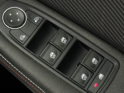 DS72XKZ Renault Clio 1.0 TCe 90 RS Line 5dr Thumbnail #19