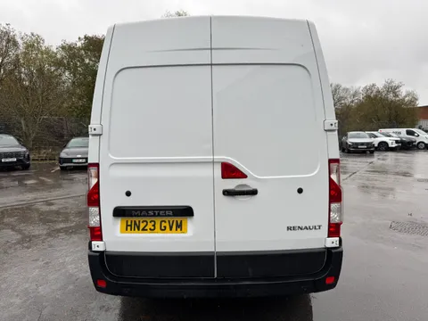 HN23GVM Renault Master LM35dCi 135 Business+ Medium Roof Van Thumbnail #7