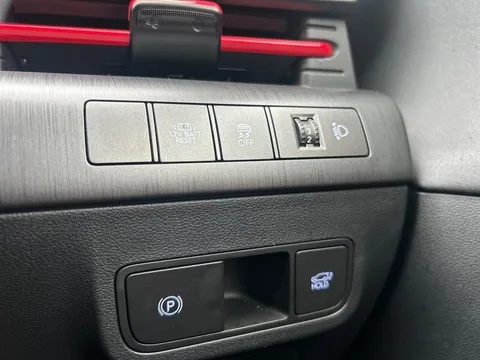 DP73GNF Hyundai Kona 1.6 GDi Hybrid N Line S 5dr DCT Thumbnail #24