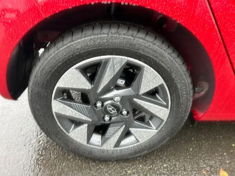 DS75UYX Hyundai i10 1.0 [63] Advance 5dr Auto [Nav] Thumbnail #14