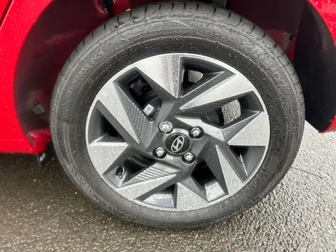 DS75UYX Hyundai i10 1.0 [63] Advance 5dr Auto [Nav] Thumbnail #15