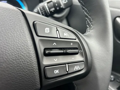 DS75UYX Hyundai i10 1.0 [63] Advance 5dr Auto [Nav] Thumbnail #18