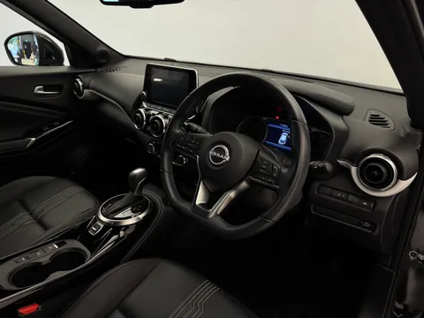 DE72AKN Nissan Juke 1.6 Hybrid Premiere Edition 5dr Auto Thumbnail #26