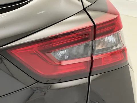 DE72AKN Nissan Juke 1.6 Hybrid Premiere Edition 5dr Auto Thumbnail #37