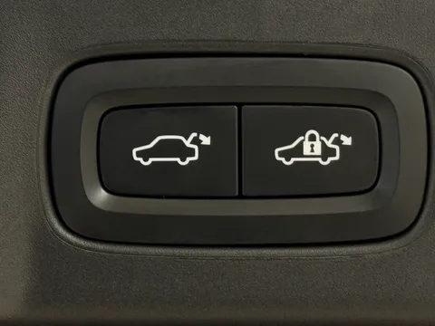 KS70PYG Volvo V90 2.0 B4D R DESIGN 5dr Auto Thumbnail #15