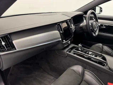 KS70PYG Volvo V90 2.0 B4D R DESIGN 5dr Auto Thumbnail #12