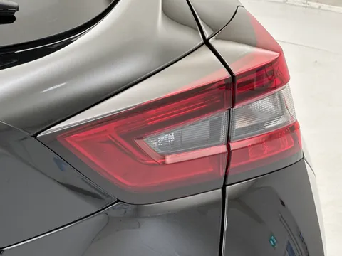 DY74WZR Nissan Juke 1.0 DiG-T N-Connecta 5dr Thumbnail #29