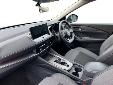 DX74XHY Nissan Qashqai 1.5 E-Power N-Connecta 5dr Auto Thumbnail #10