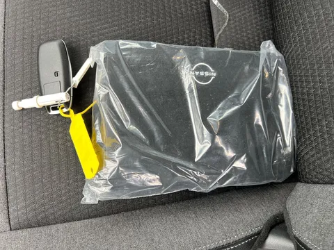 DX74XHY Nissan Qashqai 1.5 E-Power N-Connecta 5dr Auto Thumbnail #19