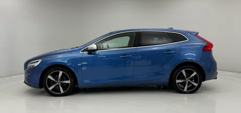 YW19UFA Volvo V40 T2 [122] R DESIGN Edition 5dr Thumbnail #3