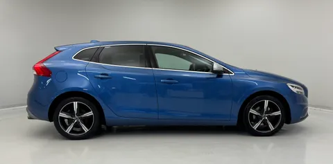 YW19UFA Volvo V40 T2 [122] R DESIGN Edition 5dr Thumbnail #6