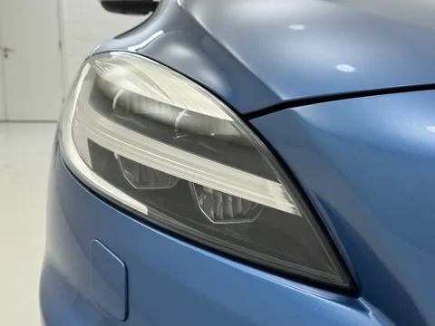 YW19UFA Volvo V40 T2 [122] R DESIGN Edition 5dr Thumbnail #35