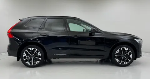 DT25AZL Volvo XC60 2.0 B5P Plus Dark 5dr AWD Geartronic Thumbnail #6