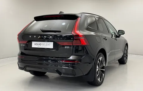 DT25AZL Volvo XC60 2.0 B5P Plus Dark 5dr AWD Geartronic Thumbnail #7