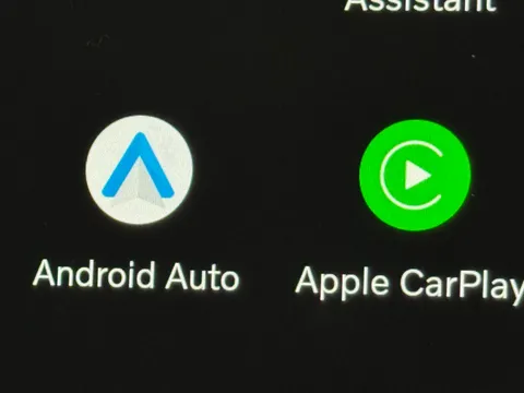 DT25AZL Volvo XC60 2.0 B5P Plus Dark 5dr AWD Geartronic Thumbnail #25