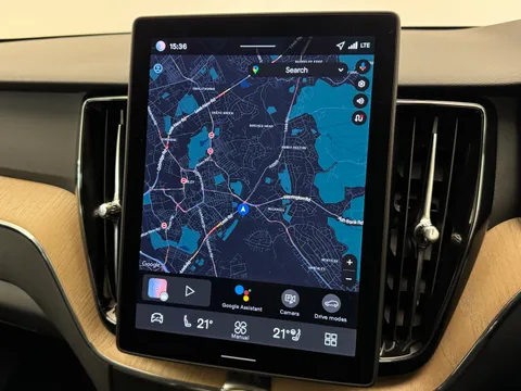 DT25AZL Volvo XC60 2.0 B5P Plus Dark 5dr AWD Geartronic Thumbnail #26