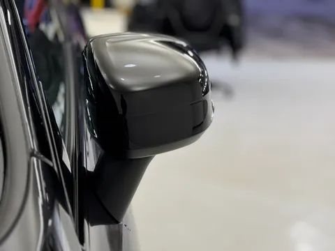 DT25AZL Volvo XC60 2.0 B5P Plus Dark 5dr AWD Geartronic Thumbnail #33