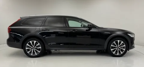 CF23EUA Volvo V90 2.0 B5P Cross Country Plus 5dr AWD Auto Thumbnail #5