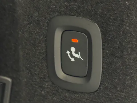 CF23EUA Volvo V90 2.0 B5P Cross Country Plus 5dr AWD Auto Thumbnail #12