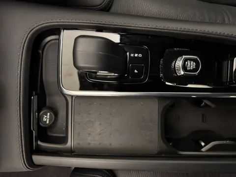 CF23EUA Volvo V90 2.0 B5P Cross Country Plus 5dr AWD Auto Thumbnail #17