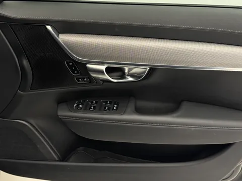 CF23EUA Volvo V90 2.0 B5P Cross Country Plus 5dr AWD Auto Thumbnail #19
