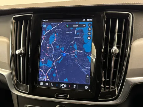 CF23EUA Volvo V90 2.0 B5P Cross Country Plus 5dr AWD Auto Thumbnail #27