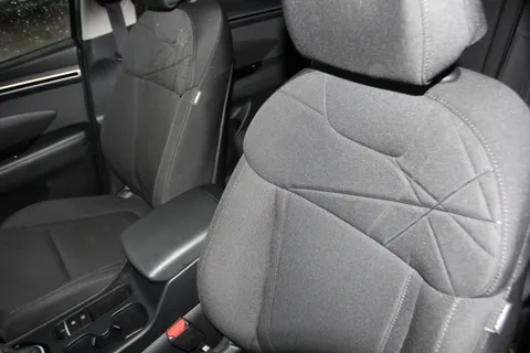 DA71LGE Hyundai Tucson 1.6 TGDi 48V MHD SE Connect 5dr 2WD Thumbnail #7