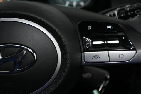 DA71LGE Hyundai Tucson 1.6 TGDi 48V MHD SE Connect 5dr 2WD Thumbnail #19