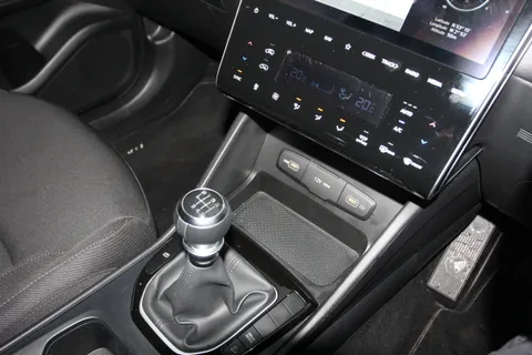 DA71LGE Hyundai Tucson 1.6 TGDi 48V MHD SE Connect 5dr 2WD Thumbnail #22