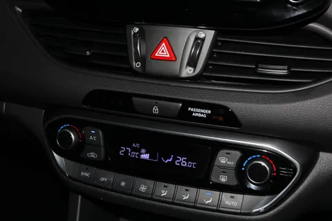 ML19VJY Hyundai i30 1.4T GDI N Line+ 5dr Thumbnail #29