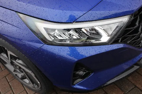 MM22YOF Hyundai i20 1.0T GDi 48V MHD Premium 5dr Thumbnail #30