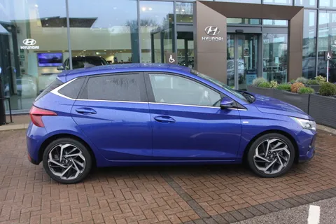 MM22YOF Hyundai i20 1.0T GDi 48V MHD Premium 5dr Thumbnail #5