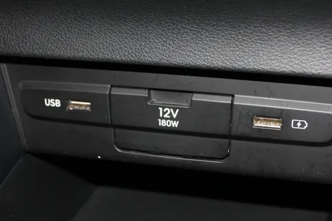 MM22YOF Hyundai i20 1.0T GDi 48V MHD Premium 5dr Thumbnail #28