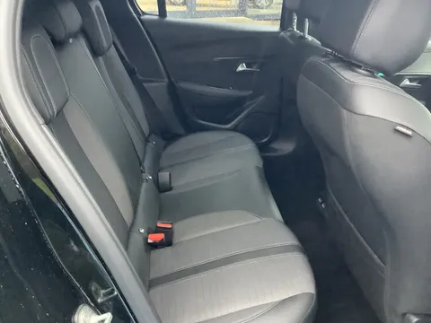 DA72LFP Peugeot 208 1.2 PureTech 100 Allure Premium + 5dr Thumbnail #12