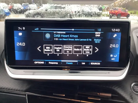 DA72LFP Peugeot 208 1.2 PureTech 100 Allure Premium + 5dr Thumbnail #20