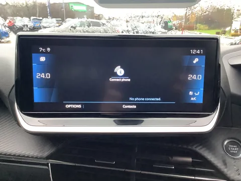 DA72LFP Peugeot 208 1.2 PureTech 100 Allure Premium + 5dr Thumbnail #25