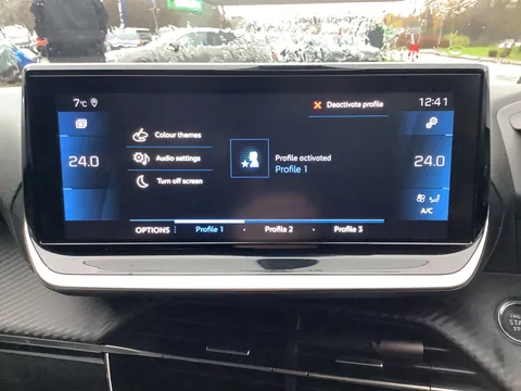 DA72LFP Peugeot 208 1.2 PureTech 100 Allure Premium + 5dr Thumbnail #27